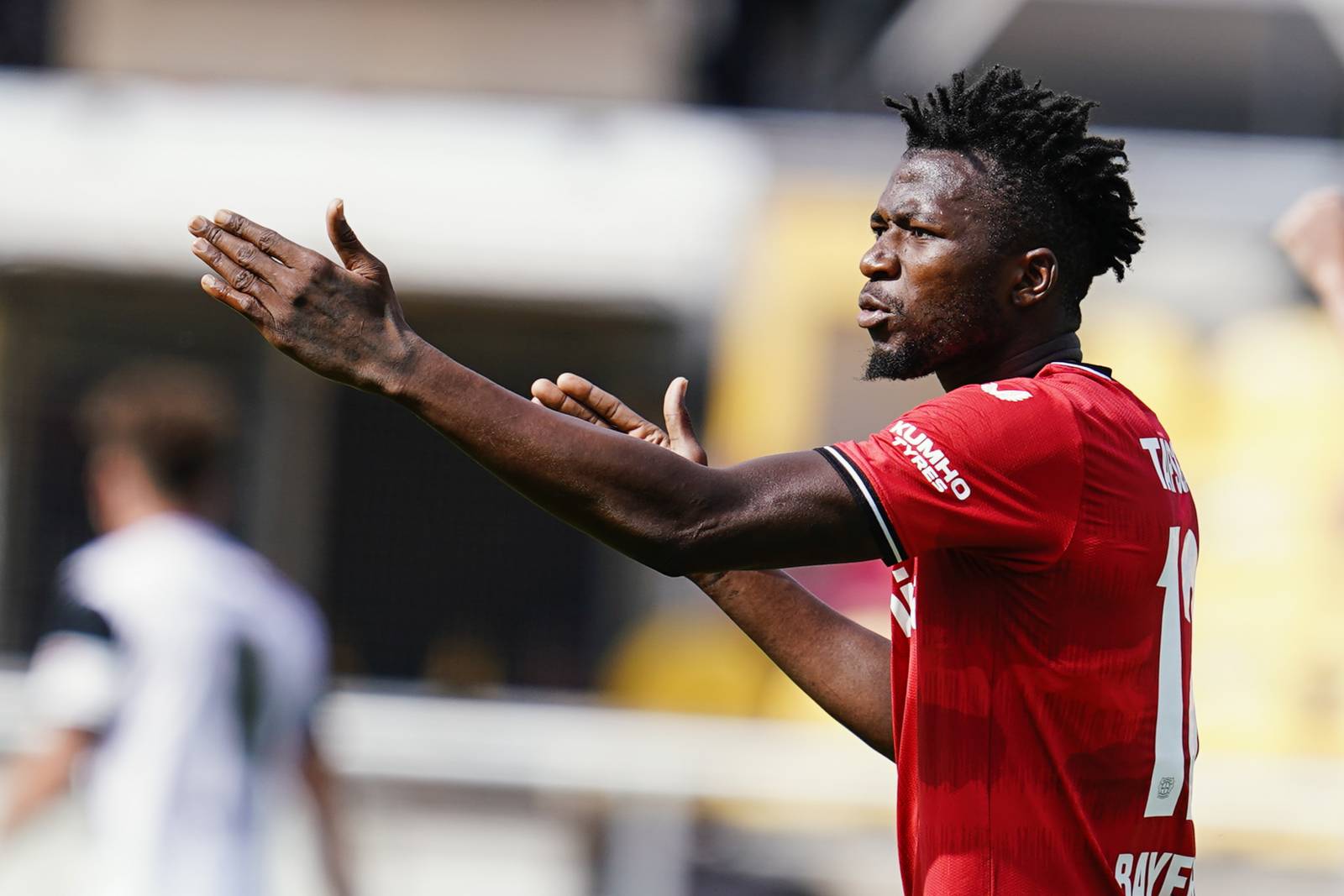 «ПСЖ» хочет подписать защитника «Байера»