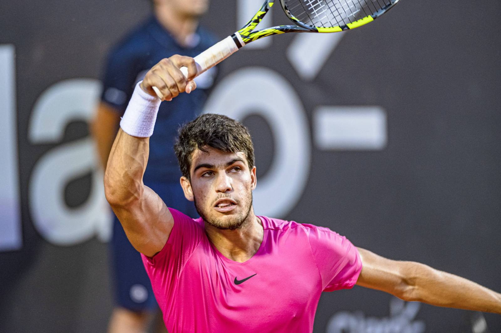 Алькарас в пяти сетах победил Зверева и выиграл &laquo;Ролан Гаррос&raquo;