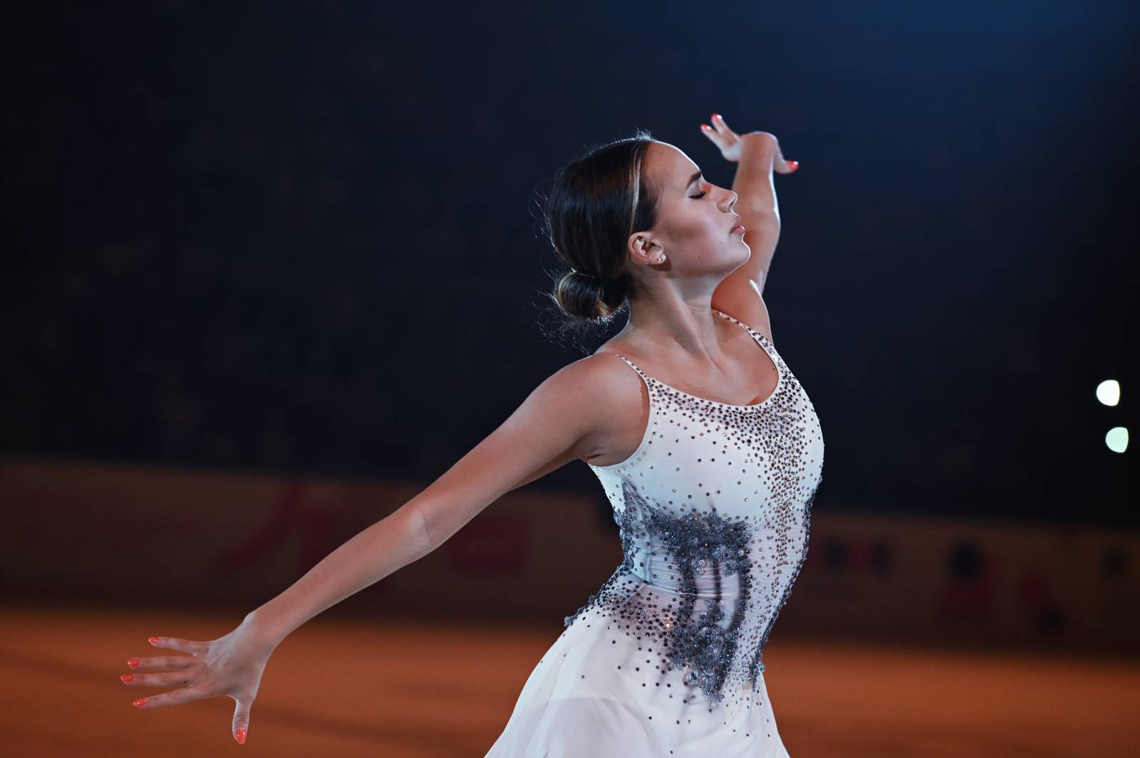 Загитова - о нынешних делах: &laquo;Бессонные ночи, куча репетиций&raquo;