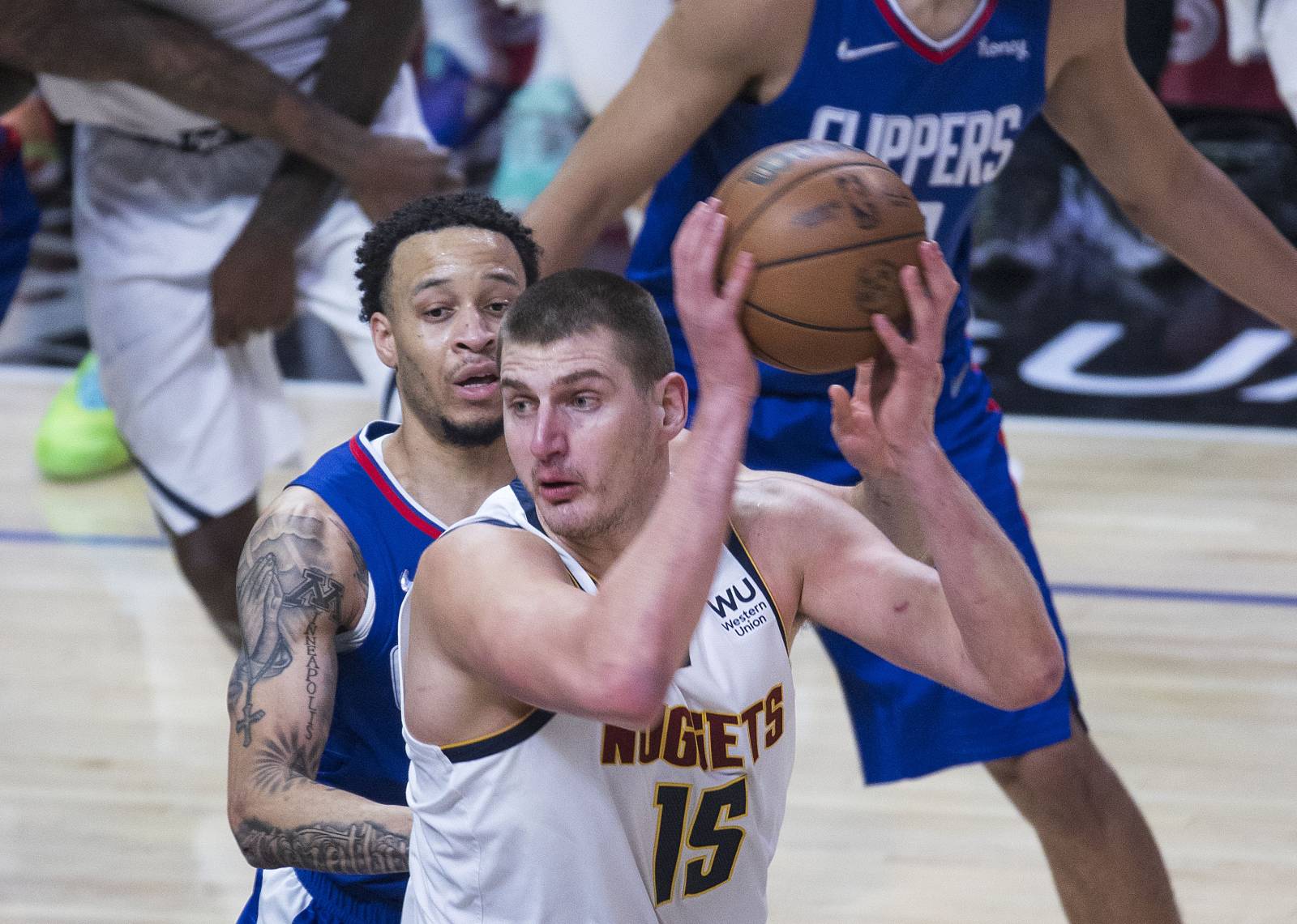 Тренеры, скауты и менеджеры НБА назвали лучшего игрока лиги на данный момент