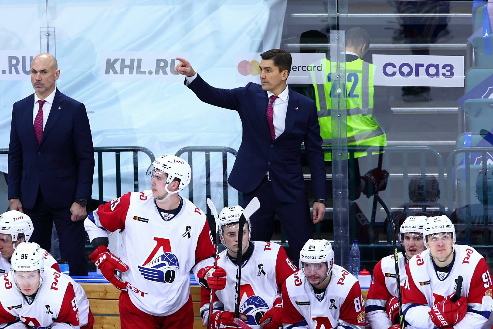 &laquo;Локомотив&raquo; на своём льду с трудом обыграл &laquo;Сочи&raquo; в матче КХЛ