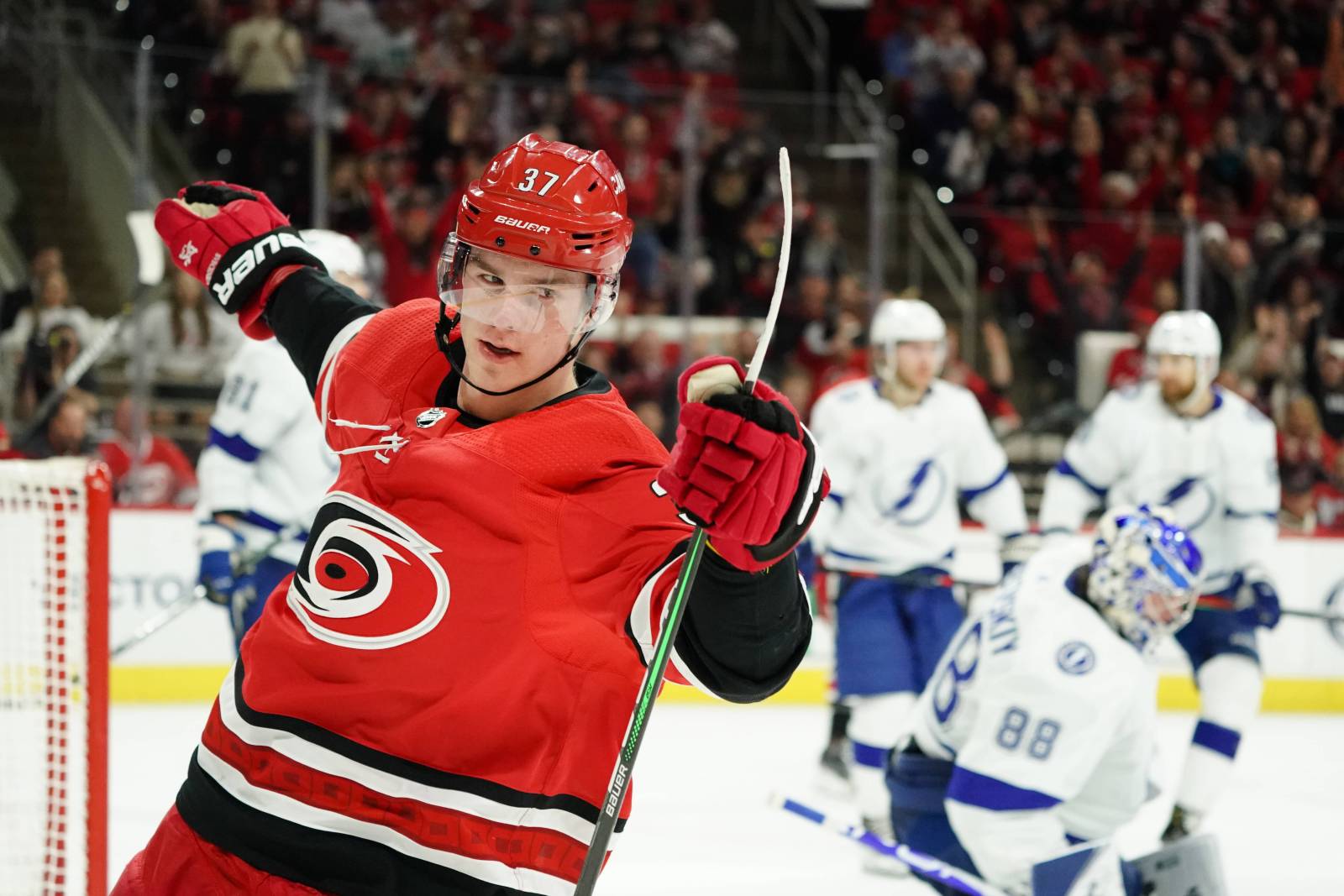 &laquo;Каролина&raquo; в овертайме обыграла &laquo;Ванкувер&raquo;, Свечников сделал ассист