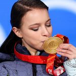 Трусова, Щербакова и Ретроспектива: борьба за лучший четверной лутц в истории женского фигурного катания